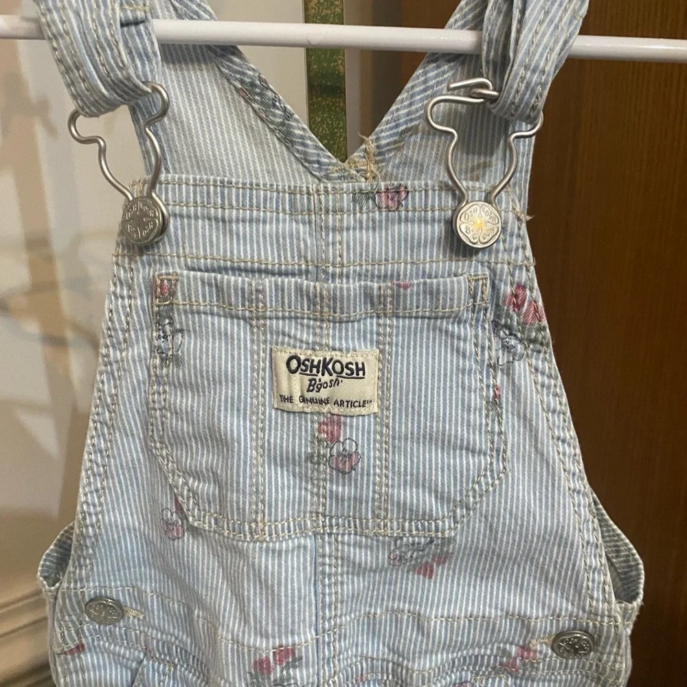 Oshkosh B’Gosh Floral‎ Shortalls